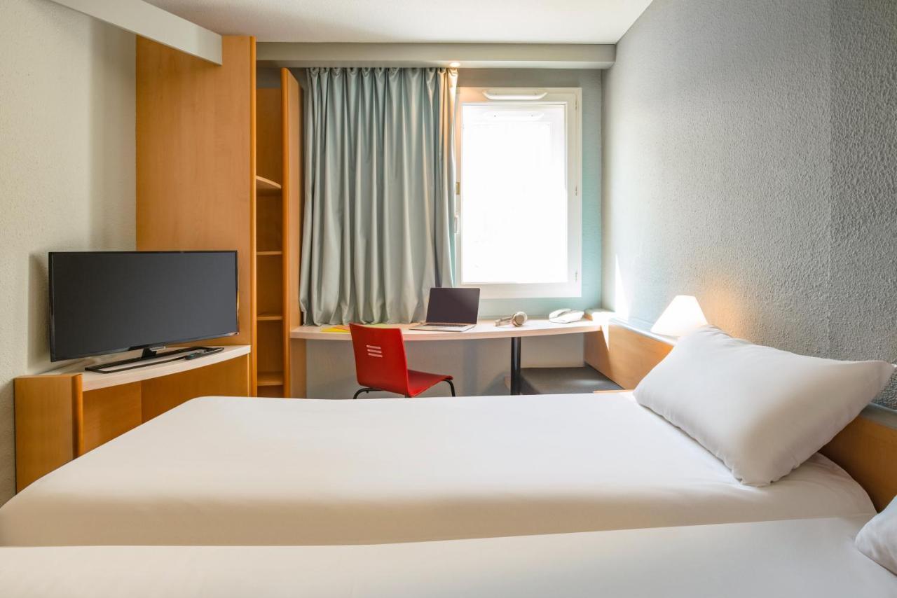 Отель Ibis Saint Rambert D'Albon Экстерьер фото